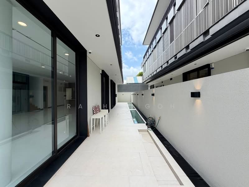 Brand New 3-Storey Detached Home with Huge Pool, , 6 Bedrooms, 10,500 sqft, Detached House For Rent, by Rachel Goh, 500191375 - Exterior - PropertyGuru.com.sg