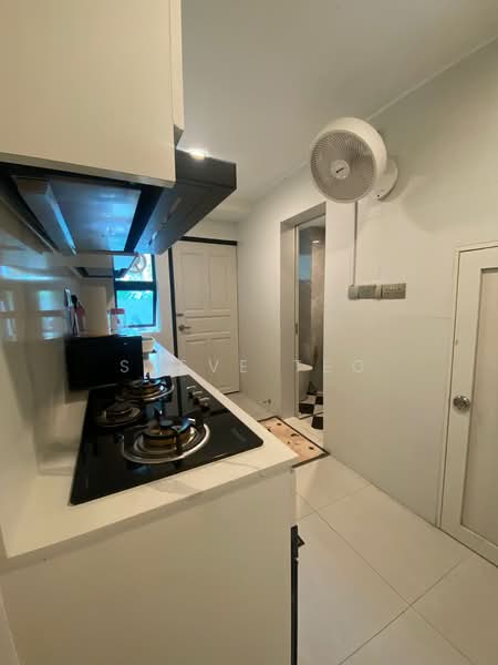 Barossa Gardens, 249A Pasir Panjang Road, Room Rental, 380 sqft, Terraced House For Rent, by Steve Teo, 500191382 - Kitchen - PropertyGuru.com.sg