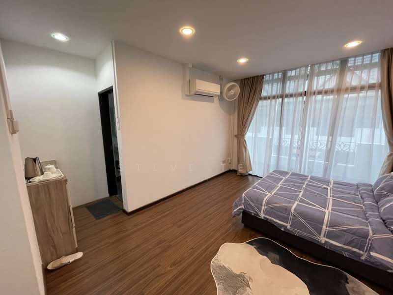 Barossa Gardens, 249A Pasir Panjang Road, Room Rental, 380 sqft, Terraced House For Rent, by Steve Teo, 500191382 - Bedroom - PropertyGuru.com.sg