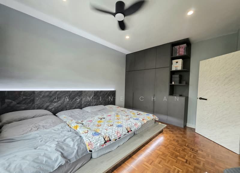 Undervalued Chestnut Green Landed Enclave next to Chestnut and Hillview MRT Renovated, Chestnut Green, 4 Bedrooms, 2,900 sqft, Terraced House For Sale, by Jasmine Chan, 500191383 - Bedroom - PropertyGuru.com.sg