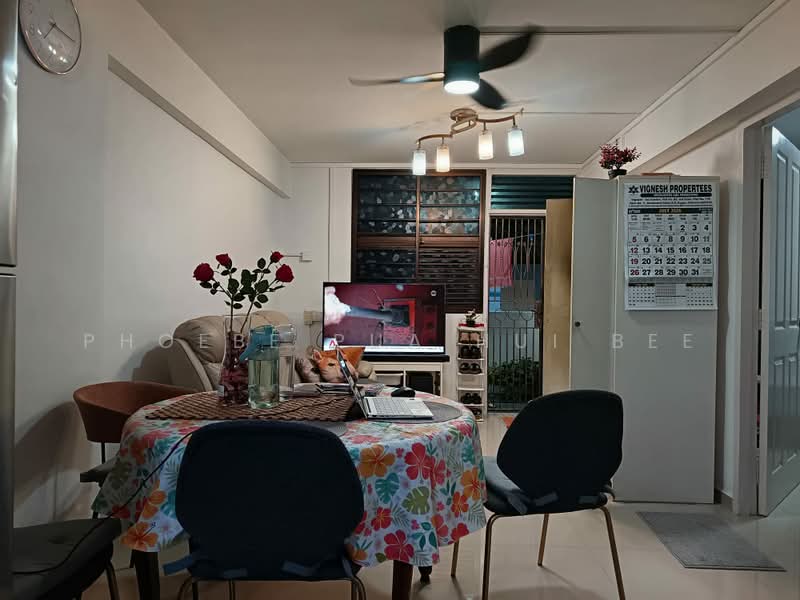 14 Taman Ho Swee, 14 Taman Ho Swee, 2 Bedrooms, 581 sqft, HDB Flat For Rent, by Phoebe Pua Hui Bee, 500191384 - Living Room - PropertyGuru.com.sg