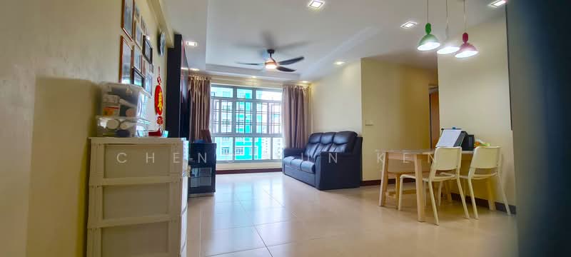 457 Segar Road, 457 Segar Road, 3 Bedrooms, 1,001 sqft, HDB Flat For Sale, by Cheng Yun Ken, 500191395 - Living Room - PropertyGuru.com.sg