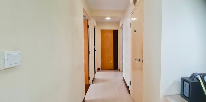 457 Segar Road, 457 Segar Road, 3 Bedrooms, 1,001 sqft, HDB Flat For Sale, by Cheng Yun Ken, 500191395 - Corridor - PropertyGuru.com.sg