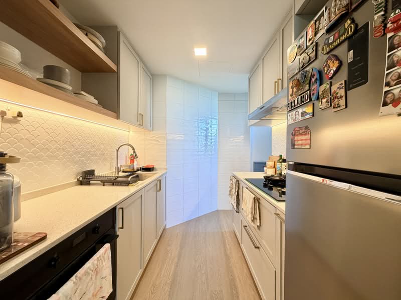 The Elysia, 6 Mar Thoma Road, 2 Bedrooms, 850 sqft, Condominium For Sale, by Eric Ee, 500191400 - Kitchen - PropertyGuru.com.sg