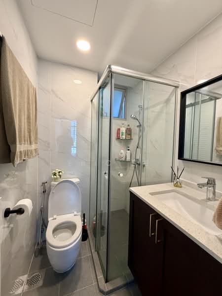 The Elysia, 6 Mar Thoma Road, 2 Bedrooms, 850 sqft, Condominium For Sale, by Eric Ee, 500191400 - Bathroom - PropertyGuru.com.sg