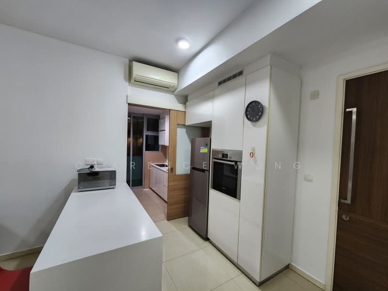 Canberra Residences, 501 Canberra Drive, 3 Bedrooms, 1,076 sqft, Condominium For Rent, by Clarence Wong, 500191406 - Kitchen - PropertyGuru.com.sg