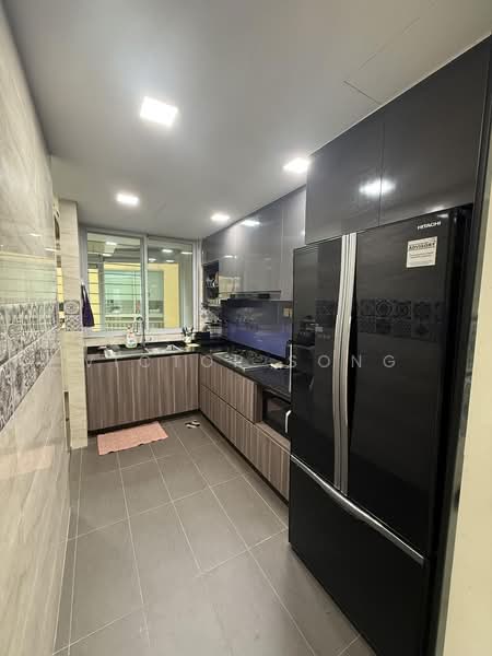 Park Green, 2 Rivervale Link, 3 Bedrooms, 1,324 sqft, Condominium For Rent, by Victor Song, 500191407 - Kitchen - PropertyGuru.com.sg