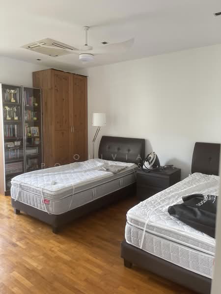 The Arcadia (Arcadia Gardens), 235 Arcadia Road, 4 Bedrooms, 3,735 sqft, Condominium For Sale, by Olivia Porteous  彭逸裳, 500191409 - Bedroom - PropertyGuru.com.sg