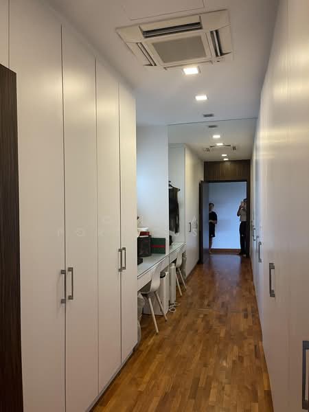 The Arcadia (Arcadia Gardens), 235 Arcadia Road, 4 Bedrooms, 3,735 sqft, Condominium For Sale, by Olivia Porteous  彭逸裳, 500191409 - Walk in wardrobe  - PropertyGuru.com.sg