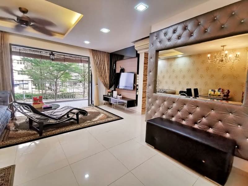 138A Yuan Ching Road, 138A Yuan Ching Road, 3 Bedrooms, 105 sqft, HDB Flat For Sale, by Wan Rahmat, 500191412 - Living Room - PropertyGuru.com.sg