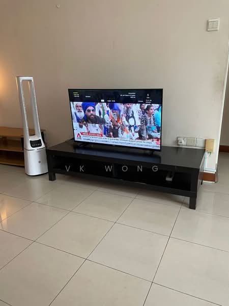 132 Edgedale Plains, 132 Edgedale Plains, 2 Bedrooms, 1,195 sqft, HDB Flat For Rent, by VK Wong, 500191424 - Living Room - PropertyGuru.com.sg