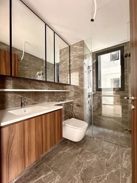 Lentor Modern, Lentor Central, 2 Bedrooms, 732 sqft, Condominium For Rent, by Victor Seah, 500191426 - Common Bathroom - PropertyGuru.com.sg