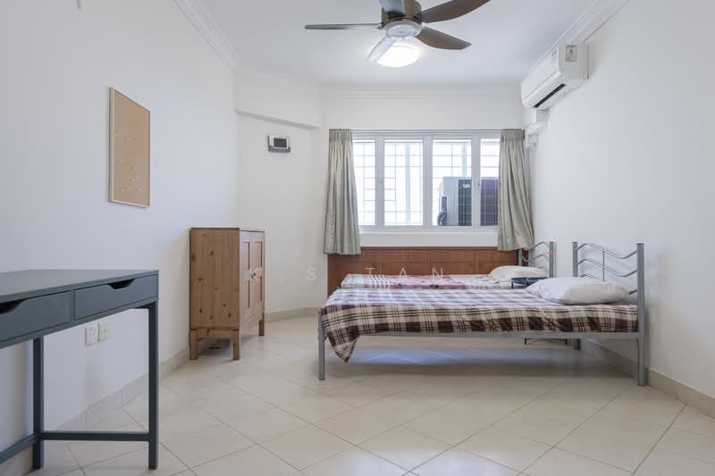 Ivory Heights, 122 Jurong East Street 13, 3 Bedrooms, 1,701 sqft, Condominium For Sale, by K.S Tan, 500191436 - Bedroom - PropertyGuru.com.sg