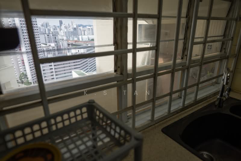 Ivory Heights, 122 Jurong East Street 13, 3 Bedrooms, 1,701 sqft, Condominium For Sale, by K.S Tan, 500191436 - View - PropertyGuru.com.sg