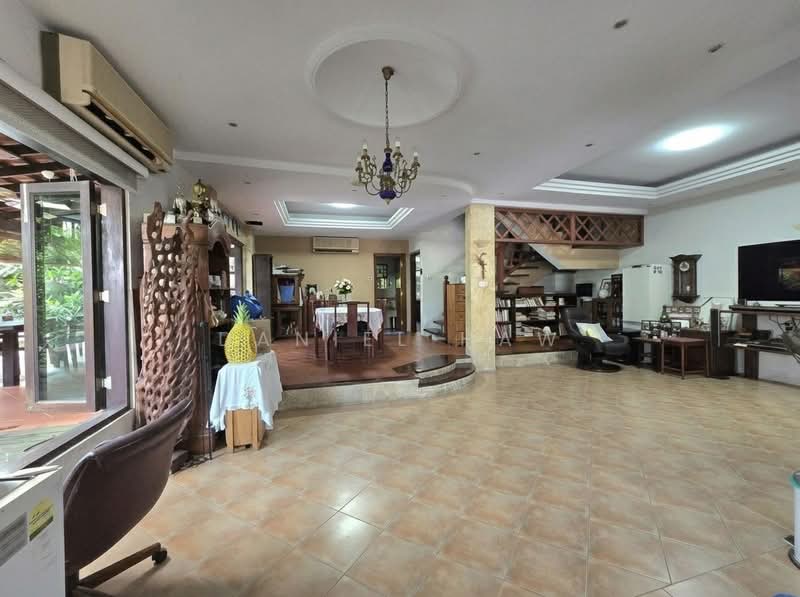⭐️⭐️LANDED7772@ Semi-d Within 1km to Catholic High Sch & Junction 8, Jln Binchang. Call 9321 7772 to view, 4 Bedrooms, 3,886 sqft, Semi-Detached House For Sale, by Daniel Haw, 500191439 - PropertyGuru.com.sg