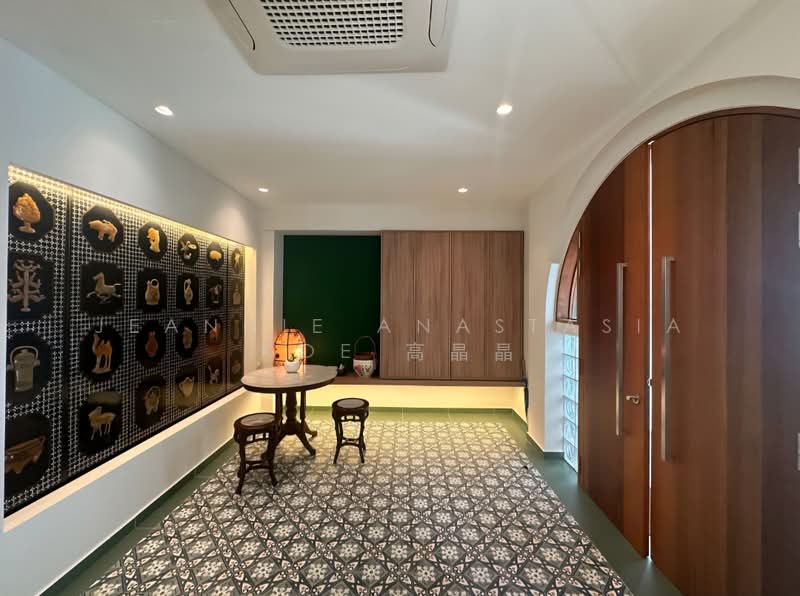 Modern 3.5+ basement Storey Corner-T @ Teacher's Housing Estate Upper Thomson Springleaf Lentor CHIJ, Upper Thomson, Springleaf,, 7 Bedrooms, 5,468 sqft, Corner Terrace For Sale, by Jeannie Anastasia Koe 高晶晶, 500191443 - Entrance - PropertyGuru.com.sg