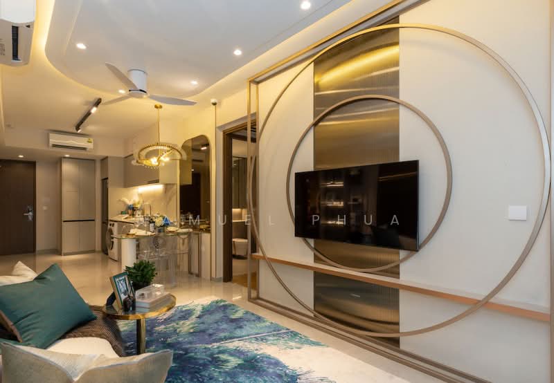 Super cheap d15 penthouse, , 5 Bedrooms, 2,390 sqft, Condominium For Sale, by Samuel Phua, 500191448 - Living Room - PropertyGuru.com.sg