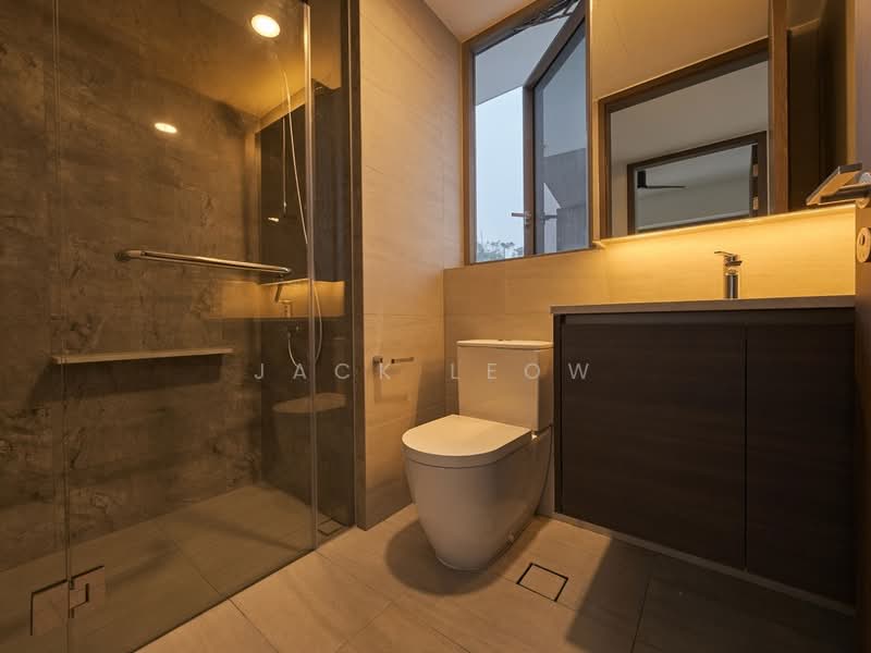 Pasir Ris 8, 16 Pasir Ris Drive 8, 3 Bedrooms, 1,066 sqft, Apartment For Sale, by Jack Leow, 500191452 - Bathroom - PropertyGuru.com.sg