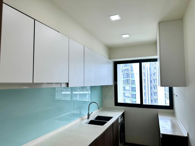 Kingsford Waterbay, 80 Upper Serangoon View, 3 Bedrooms, 1,172 sqft, Condominium For Rent, by Arun Sathyan, 500191457 - Kitchen - PropertyGuru.com.sg