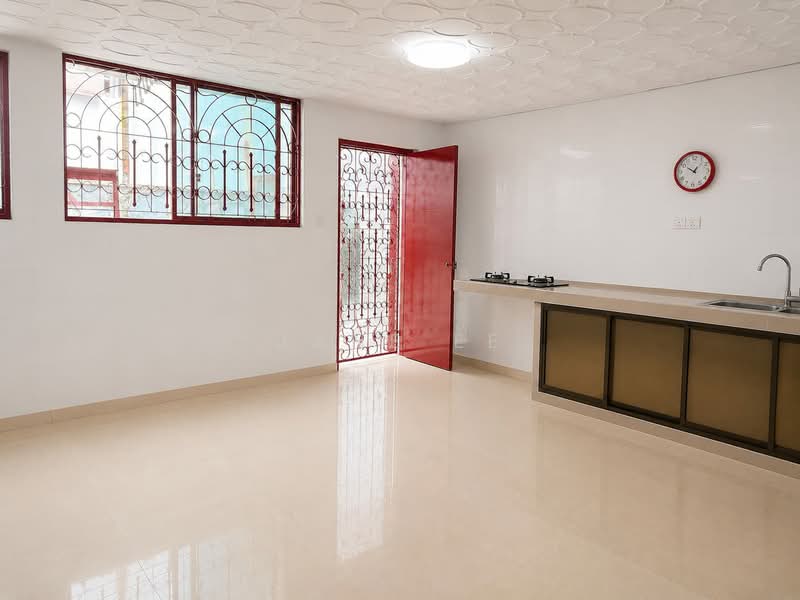 Hoover Park, Chun Tin Road, 4 Bedrooms, 3,000 sqft, Terraced House For Sale, by Jane Ee, 500191462 - Kitchen - PropertyGuru.com.sg