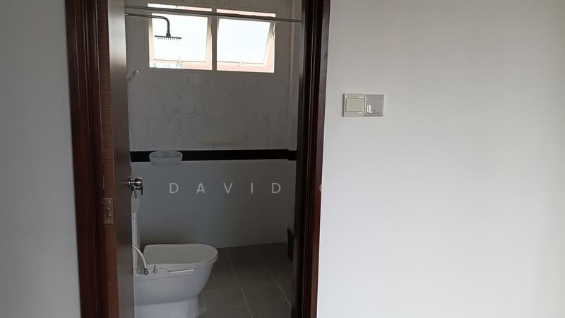 The Tropica, 55 Tampines Avenue 1, 3 Bedrooms, 1,237 sqft, Condominium For Rent, by David Qiu, 500191471 - Bathroom - PropertyGuru.com.sg
