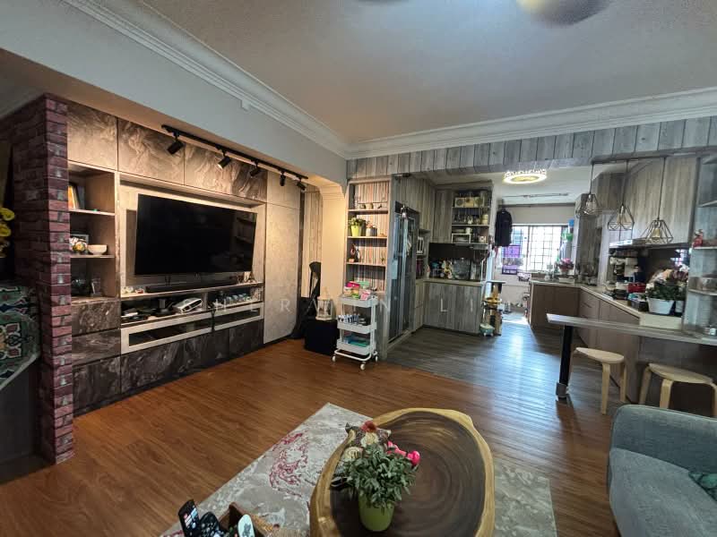 753 Pasir Ris Street 71, 753 Pasir Ris Street 71, 3 Bedrooms, 1,141 sqft, HDB Flat For Sale, by Sherwin Lim, 500191476 - Living Room - PropertyGuru.com.sg