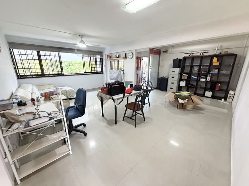 288 Yishun Avenue 6, 288 Yishun Avenue 6, 3 Bedrooms, 1,313 sqft, HDB Flat For Sale, by Alvin Toh, 500191477 - Living Room - PropertyGuru.com.sg