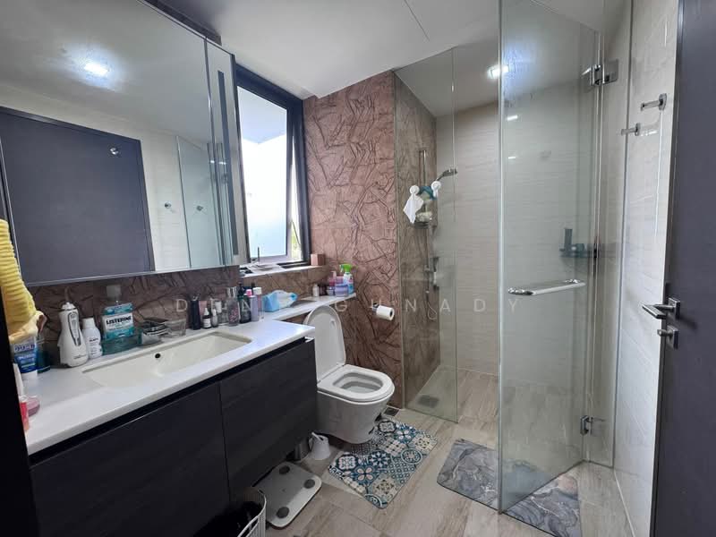 Sims Urban Oasis, 2 Sims Drive, 2 Bedrooms, 624 sqft, Condominium For Sale, by Deny Gunady, 500191484 - Bathroom - PropertyGuru.com.sg