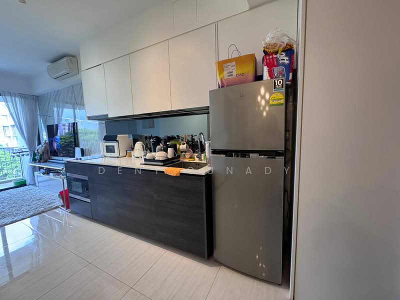 Sims Urban Oasis, 2 Sims Drive, 2 Bedrooms, 624 sqft, Condominium For Sale, by Deny Gunady, 500191484 - Kitchen - PropertyGuru.com.sg