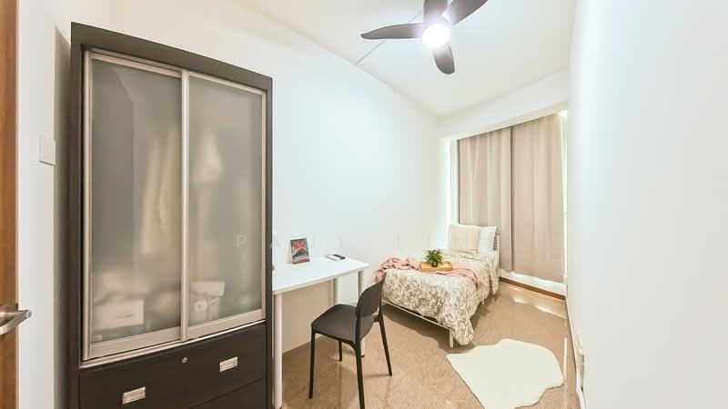 Queens, 16 Stirling Road, Room Rental, 220 sqft, Condominium For Rent, by Paul lim, 500191489 - Common Bedroom $1400 - PropertyGuru.com.sg