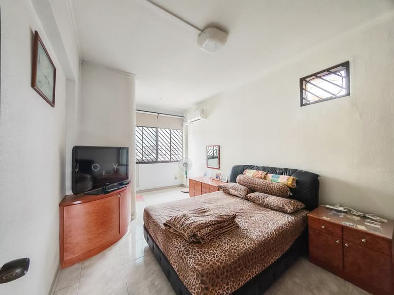 945 Tampines Avenue 4, 945 Tampines Avenue 4, 4 Bedrooms, 1,367 sqft, HDB Flat For Sale, by Joyce Yeo 杨惠婷, 500191493 - Bedroom - PropertyGuru.com.sg