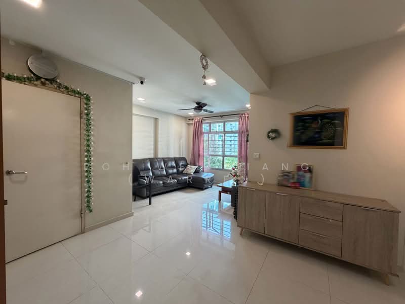 107C Canberra Street, 107C Canberra Street, 3 Bedrooms, 1,001 sqft, HDB Flat For Sale, by Poh Wei Qiang (Warren), 500191495 - Living Room - PropertyGuru.com.sg