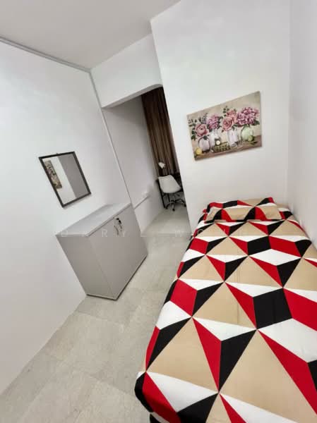 Laguna Park, 5000G Marine Parade Road, Room Rental, 100 sqft, Apartment For Rent, by Daryl Wong, 500191498 - Bedroom - PropertyGuru.com.sg