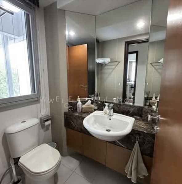 One Fort, 1 Fort Road, 2 Bedrooms, 1,055 sqft, Condominium For Sale, by Wee-Ling Chew, 500191536 - Common bathroom - PropertyGuru.com.sg