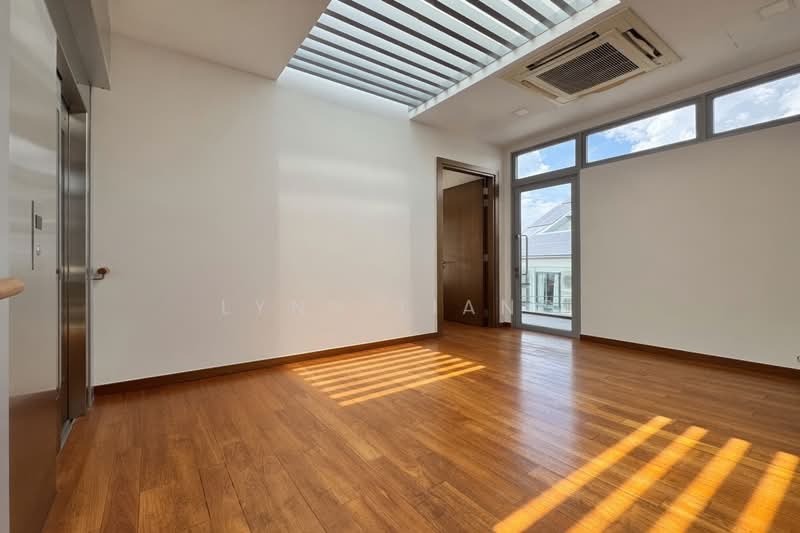 ❤️GIANT⚡️Wide Frontage Semi-D in Serangoon Garden w Basement, Chuan Garden/ Brighton Avenue/ Serangoon Garden Way, 7 Bedrooms, 5,880 sqft, Semi-Detached House For Sale, by Lynn Tiang, 500191540 - Interior - PropertyGuru.com.sg
