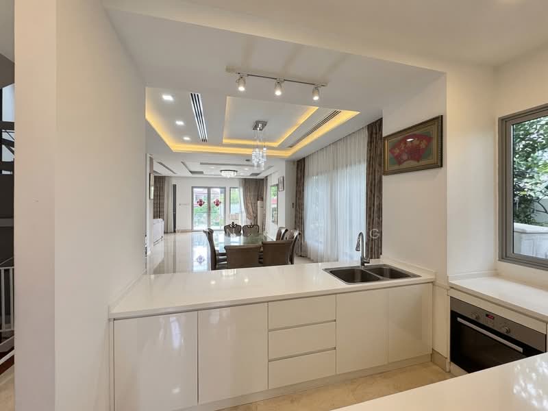 ❤️GIANT⚡️Wide Frontage Semi-D in Serangoon Garden w Basement, Chuan Garden/ Brighton Avenue/ Serangoon Garden Way, 7 Bedrooms, 5,880 sqft, Semi-Detached House For Sale, by Lynn Tiang, 500191540 - Interior - PropertyGuru.com.sg