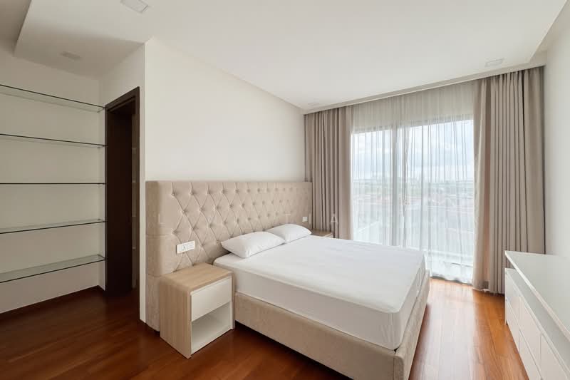 ❤️GIANT⚡️Wide Frontage Semi-D in Serangoon Garden w Basement, Chuan Garden/ Brighton Avenue/ Serangoon Garden Way, 7 Bedrooms, 5,880 sqft, Semi-Detached House For Sale, by Lynn Tiang, 500191540 - Bedroom - PropertyGuru.com.sg