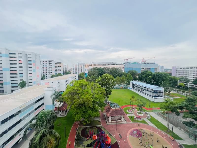 126 Yishun Street 11, 126 Yishun Street 11, 3 Bedrooms, 1,001 sqft, HDB Flat For Sale, by James Poh Yuan Loong, 500191547 - PropertyGuru.com.sg