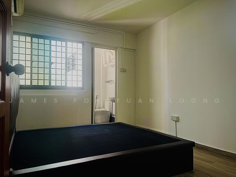 126 Yishun Street 11, 126 Yishun Street 11, 3 Bedrooms, 1,001 sqft, HDB Flat For Sale, by James Poh Yuan Loong, 500191547 - Bedroom - PropertyGuru.com.sg