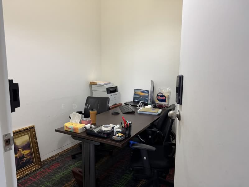 Novelty BizCentre, 18 Howard Road, 1,249 sqft, Light Industrial (B1) For Rent, by Edwin Kheng, 500191552 - Study - CommercialGuru.com.sg