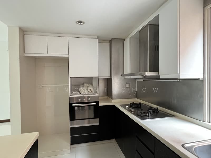 Seletar Springs Condominium, 100 Gerald Drive, 3 Bedrooms, 1,302 sqft, Condominium For Sale, by Vincent Chow, 500191559 - Kitchen - PropertyGuru.com.sg