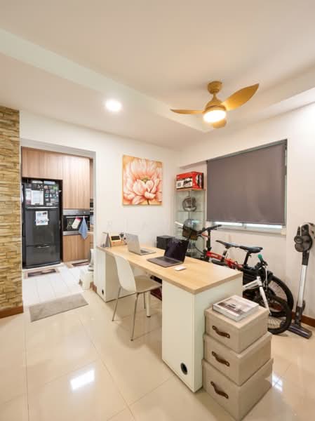 647 Punggol Central, 647 Punggol Central, 3 Bedrooms, 1,184 sqft, HDB Flat For Sale, by Adrian Sim ๆฒๅ้กบ, 500191563 - Study - PropertyGuru.com.sg
