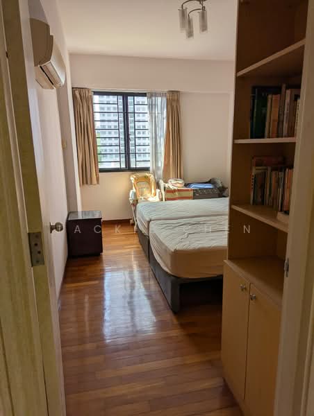 Central Green, 5 Jalan Membina, 4 Bedrooms, 1,690 sqft, Condominium For Sale, by Jackie Chen, 500191566 - Bedroom - PropertyGuru.com.sg
