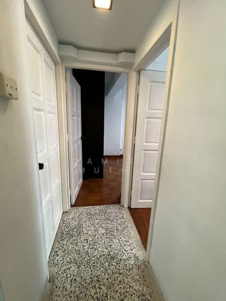 101 Henderson Crescent, 101 Henderson Crescent, 3 Bedrooms, 796 sqft, HDB Flat For Sale, by Damian Muthu, 500191601 - Passageway - PropertyGuru.com.sg
