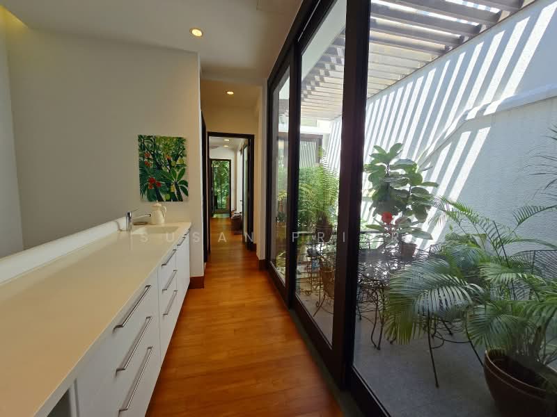 7 Bed Exceptional Emerald, Emerald Hill Road Conservation House, 7 Bedrooms, 4,750 sqft, Conservation House For Sale, by Susan Prior, 500191603 - Corridor - PropertyGuru.com.sg