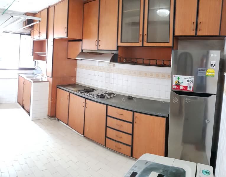88 Redhill Close, 88 Redhill Close, Room Rental, 250 sqft, HDB Flat For Rent, by Jackson Tan 陈涣乐, 500191630 - Kitchen - PropertyGuru.com.sg