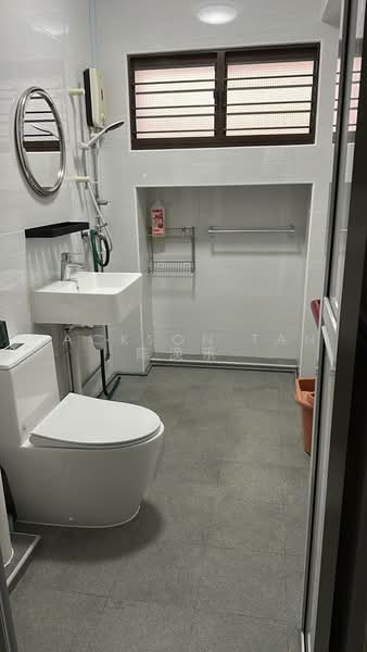 88 Redhill Close, 88 Redhill Close, Room Rental, 250 sqft, HDB Flat For Rent, by Jackson Tan 陈涣乐, 500191630 - Bathroom - PropertyGuru.com.sg