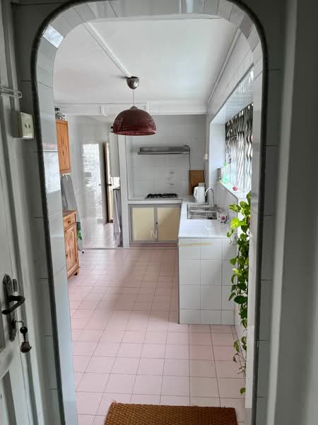 56 Eng Hoon Street, 56 Eng Hoon Street, 3 Bedrooms, 1,000 sqft, Walk-up Apartment For Rent, by Alvin Yeo, 500191634 - PropertyGuru.com.sg