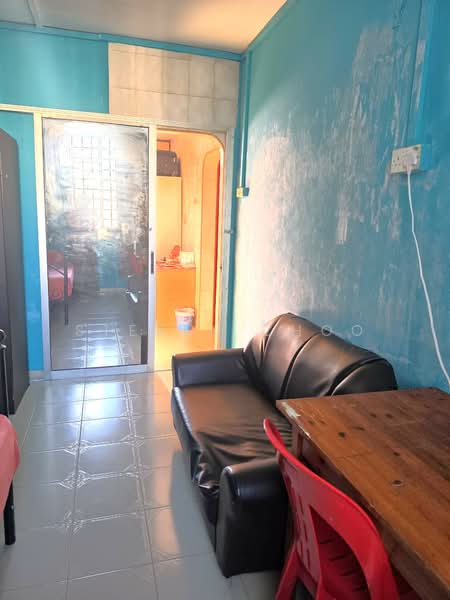 244 Yishun Ring Road, 244 Yishun Ring Road, Room Rental, 120 sqft, HDB Flat For Rent, by Steven Choo, 500191644 - Living Room - PropertyGuru.com.sg