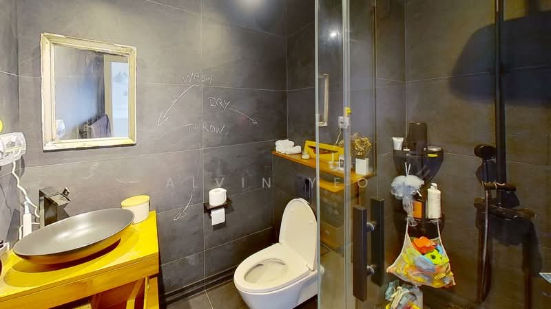 42 Kim Cheng Street, 42 Kim Cheng Street, 2 Bedrooms, 947 sqft, HDB Flat For Rent, by Alvin Yeo, 500191649 - Bathroom - PropertyGuru.com.sg